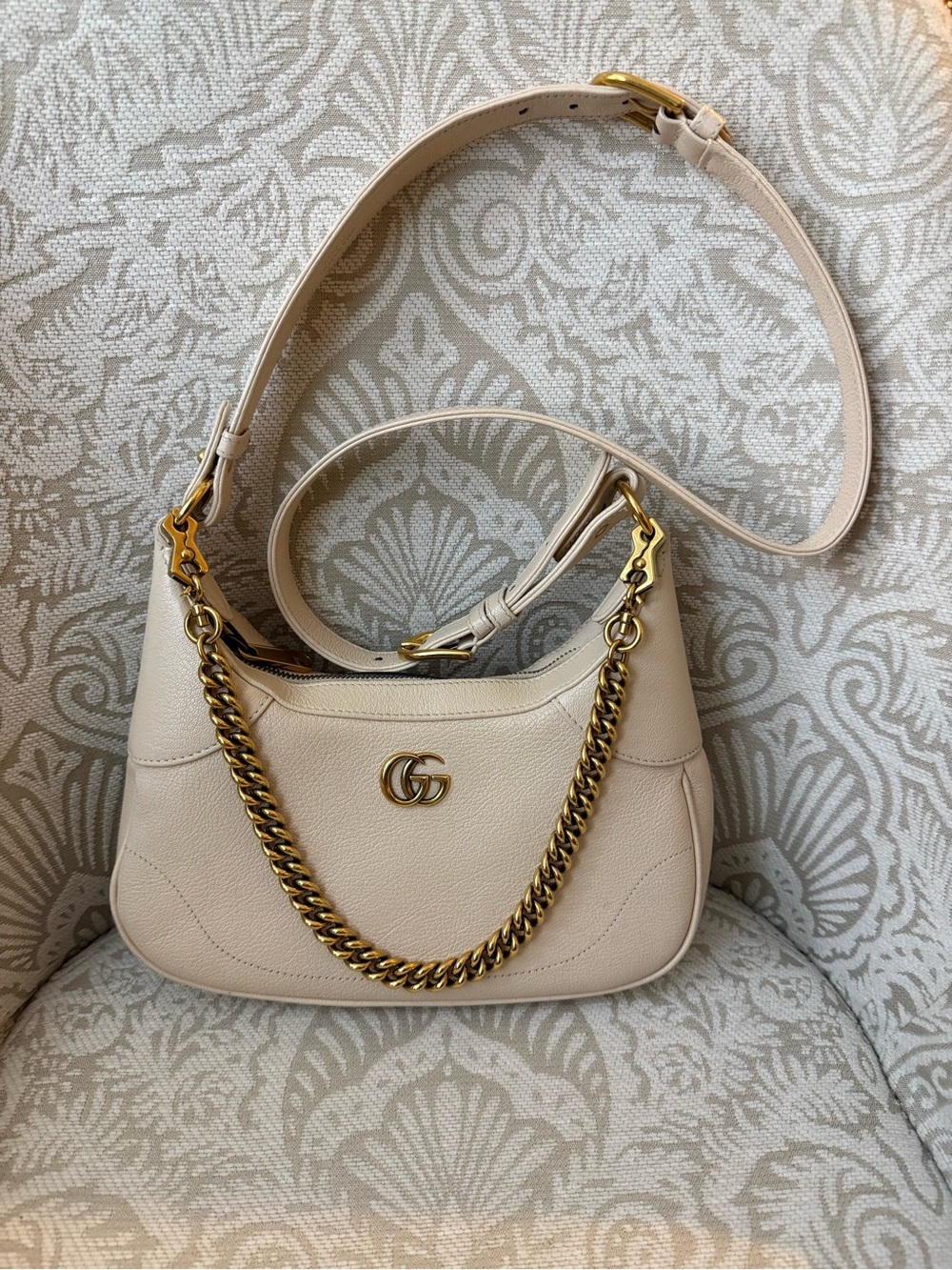 Gucci Aphrodite Small Shoulder Bag in Ecru - Picture 2 of 16